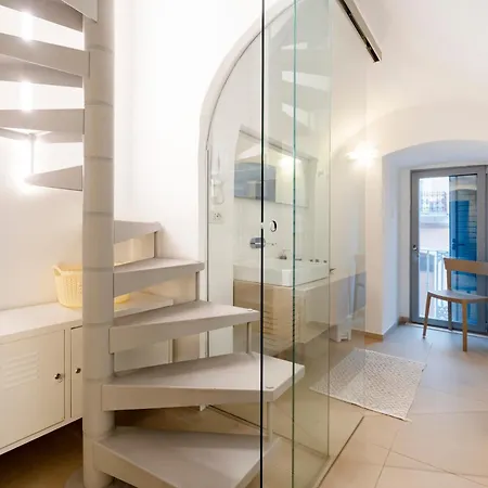 Dimora Delle Stelle - Design & Heritage Aparthotel