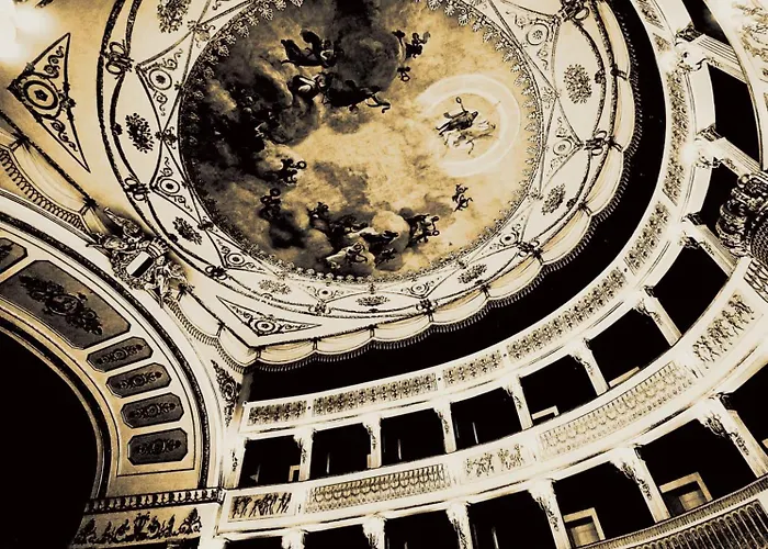 Dimora Delle Stelle - Design & Heritage 3* Bari